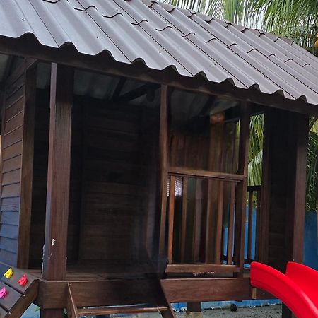Casa Tiga Homestay Besut Kampung Kuala Besut Extérieur photo