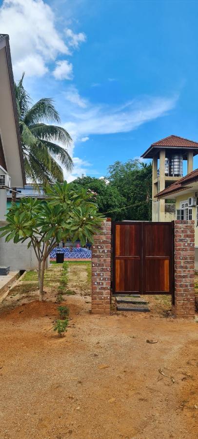 Casa Tiga Homestay Besut Kampung Kuala Besut Extérieur photo
