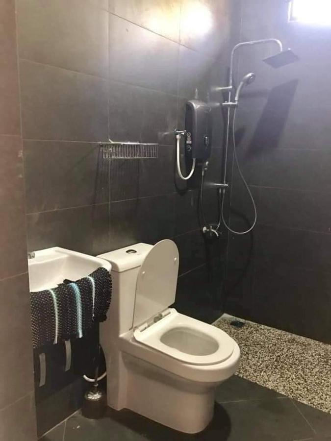 Casa Tiga Homestay Besut Kampung Kuala Besut Extérieur photo
