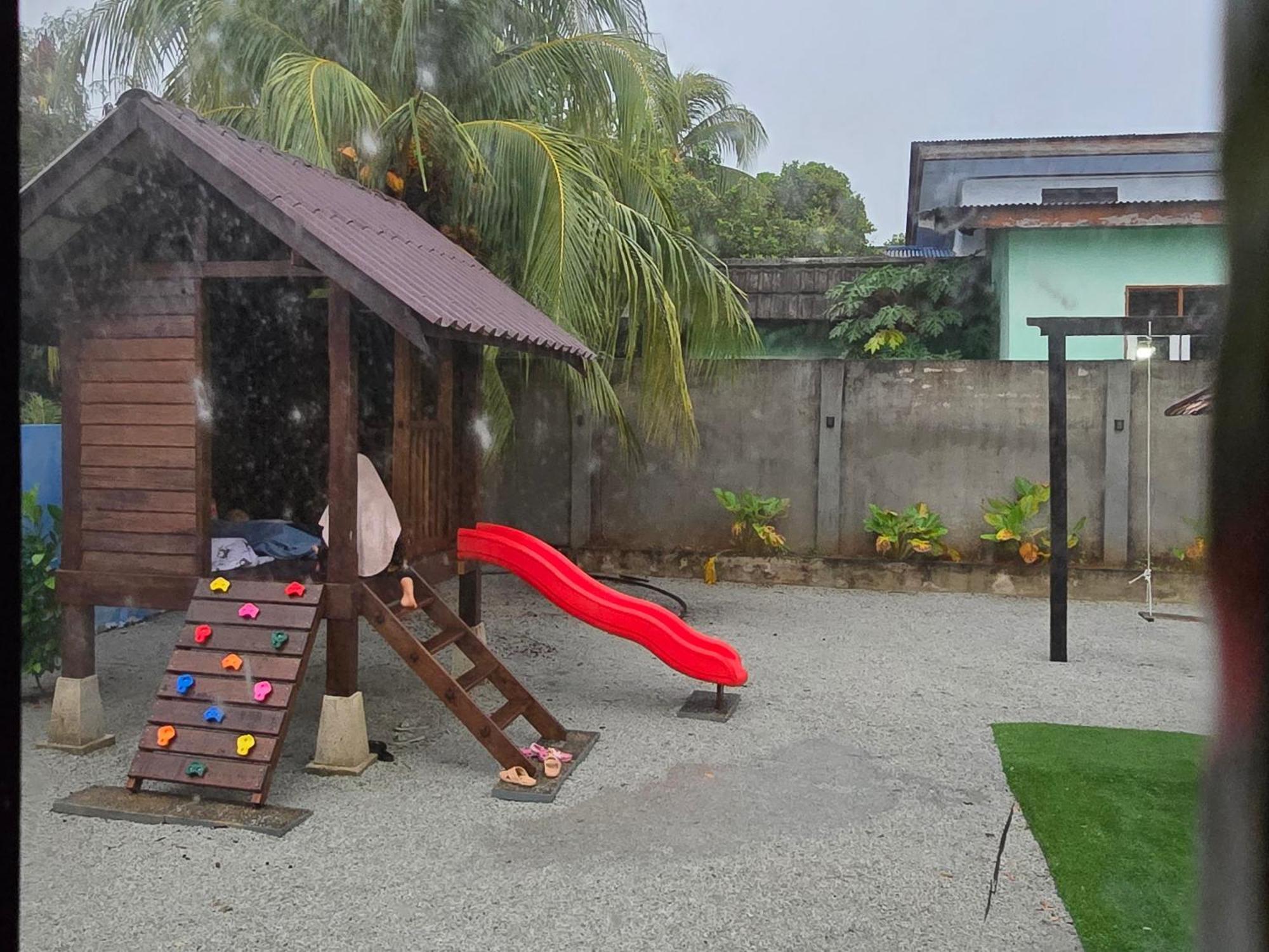 Casa Tiga Homestay Besut Kampung Kuala Besut Extérieur photo