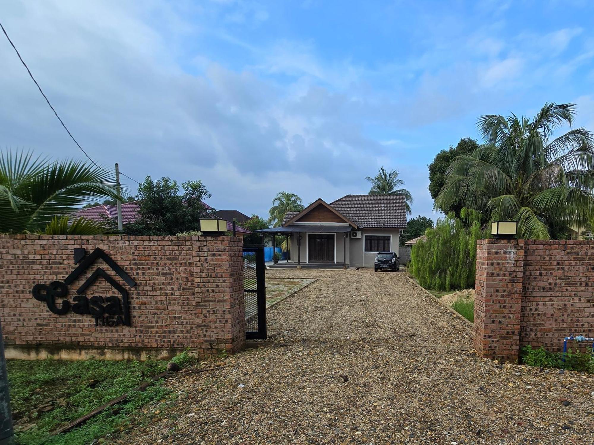 Casa Tiga Homestay Besut Kampung Kuala Besut Extérieur photo